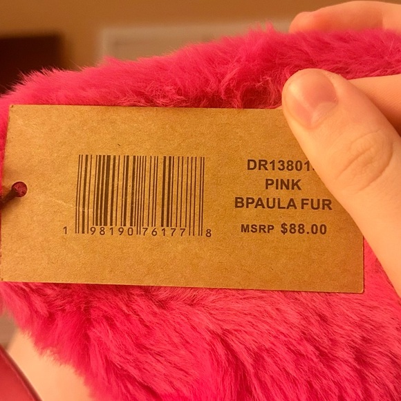 NWT Steve Madden Hot Pink BPAULA Faux Fur Shoulder Bag w/ Chain Strap - Picture 7 of 7